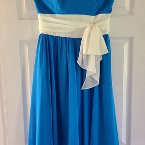 Alfred Angelo, size 6, blue/white dress